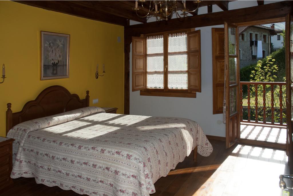 Casa Rural La Torre De Espinama Exterior foto